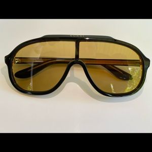 Like new Gucci sunglasses. Original red velvet case with small scuffs.